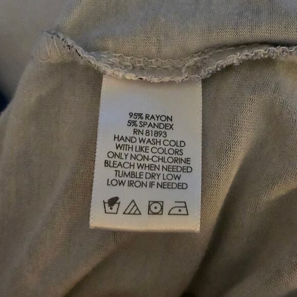 H by Halston Blue Watercolor Print Top 3X - Picture 6 of 6